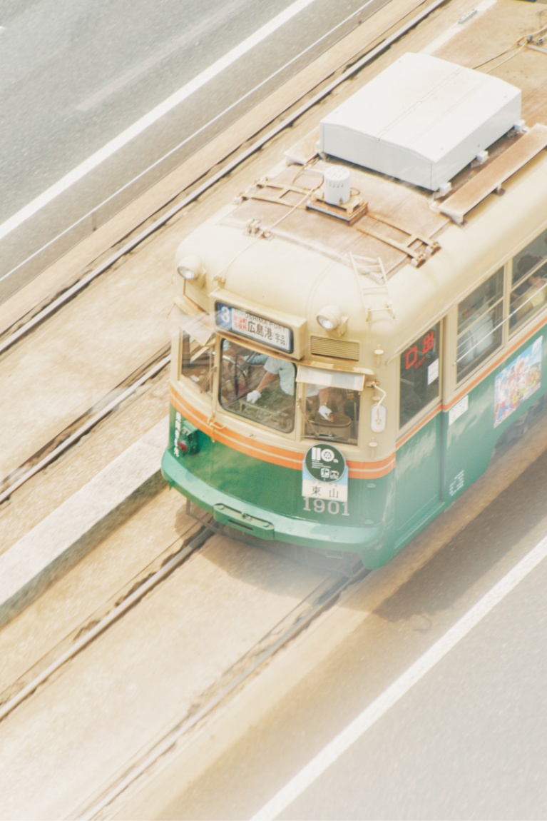 広島電鉄の車両の写真